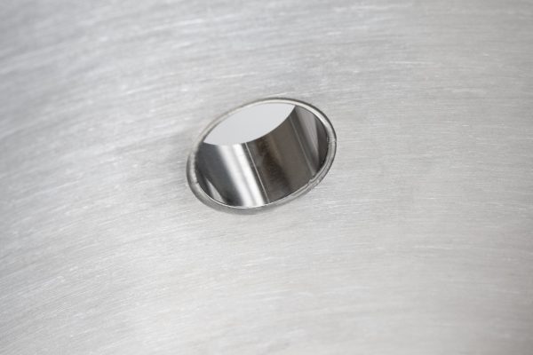 Robotically welded 1.5" tri-clamp fitting ensures superb weld quality every time.